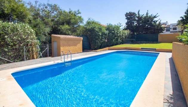 Odsprzedaż - Semi Detached Villa - Orihuela Costa - Cabo Roig