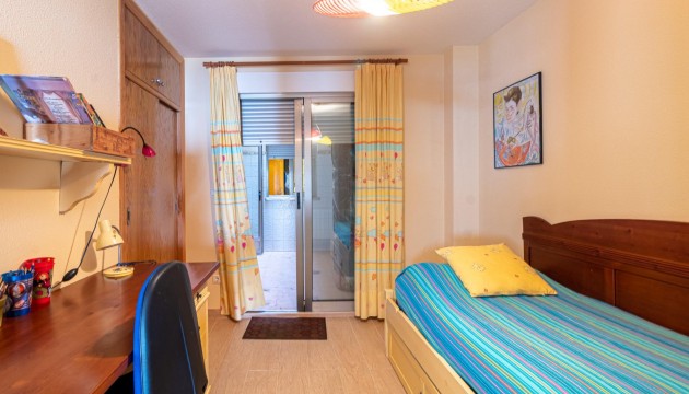 Odsprzedaż - Apartment - Torrevieja - Playa de los Locos