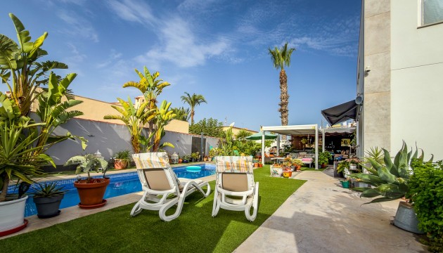 Odsprzedaż - Detached Villa - Torrevieja - Torreta Florida