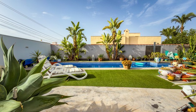 Odsprzedaż - Detached Villa - Torrevieja - Torreta Florida