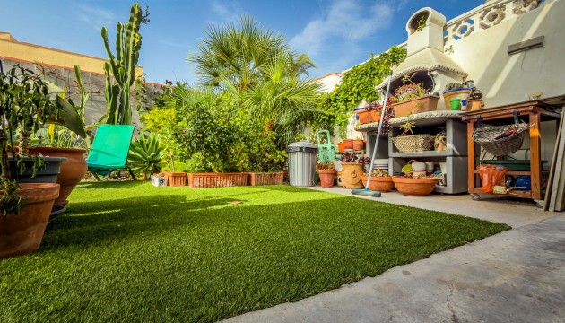 Odsprzedaż - Detached Villa - Torrevieja - Torreta Florida