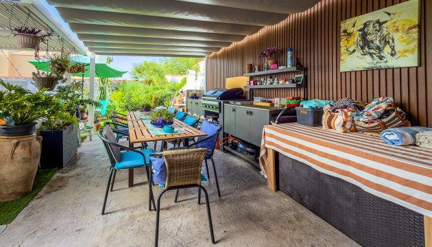 Odsprzedaż - Detached Villa - Torrevieja - Torreta Florida