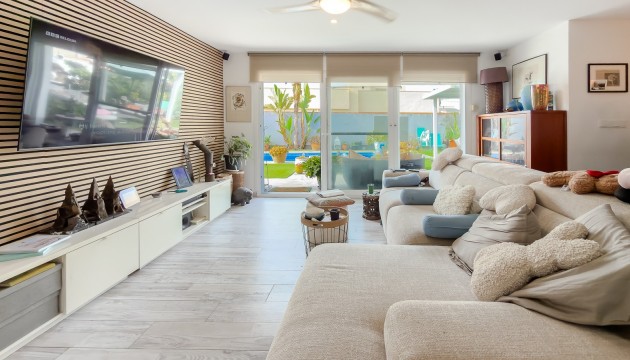 Odsprzedaż - Detached Villa - Torrevieja - Torreta Florida