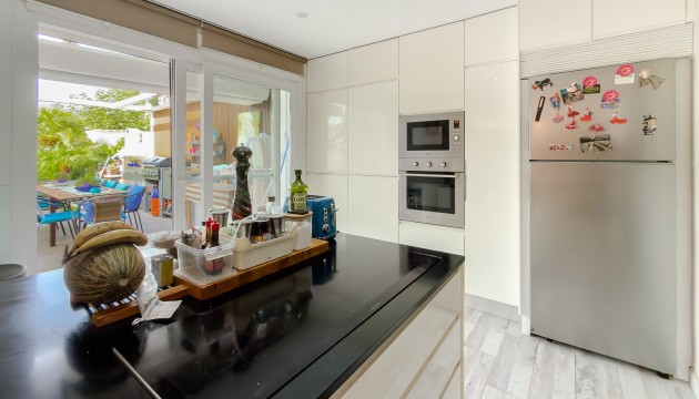 Odsprzedaż - Detached Villa - Torrevieja - Torreta Florida