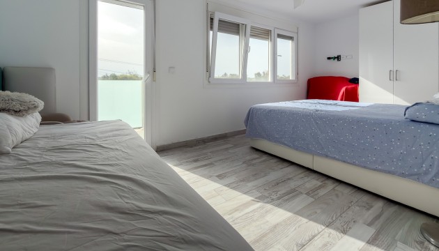 Odsprzedaż - Detached Villa - Torrevieja - Torreta Florida
