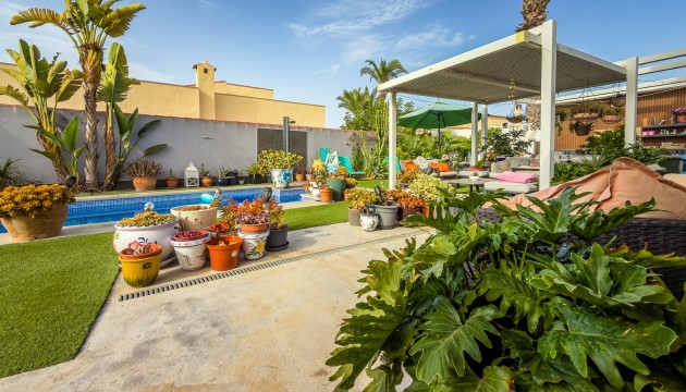 Odsprzedaż - Detached Villa - Torrevieja - Torreta Florida