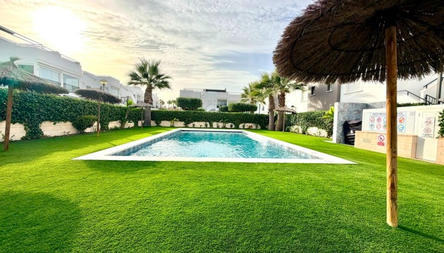 Odsprzedaż - Apartment - Torrevieja - Nueva Torrevieja - Aguas Nuevas