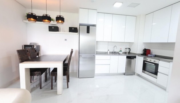 Odsprzedaż - Apartment - Orihuela Costa - Villamartín