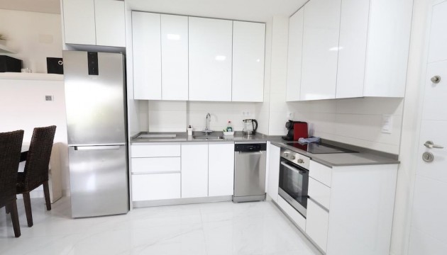 Odsprzedaż - Apartment - Orihuela Costa - Villamartín