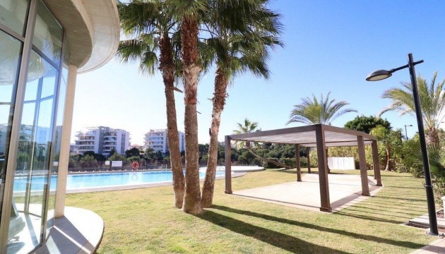Odsprzedaż - Apartment - Orihuela Costa - Villamartín