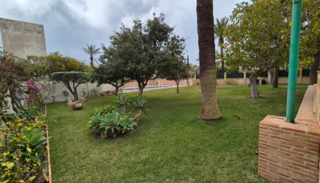 Resale - Detached Villa - Orihuela
