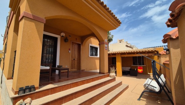Herverkoop - Detached Villa - Torrevieja