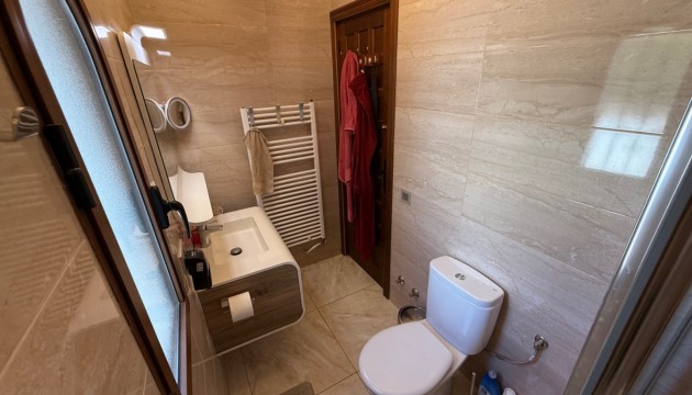 Reventa - Chalet Independiente - Orihuela