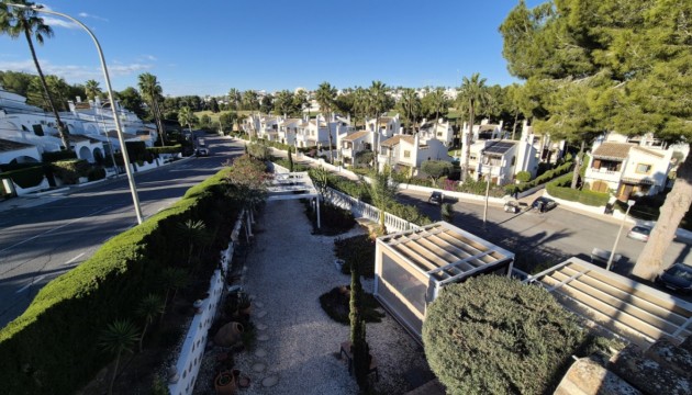 Reventa - Chalet Independiente - Orihuela