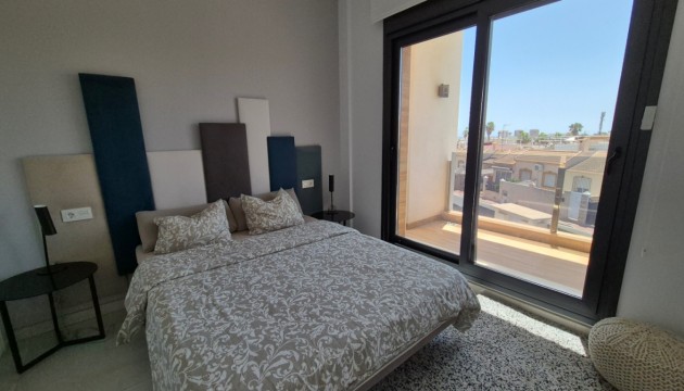 Resale - Detached Villa - Torrevieja