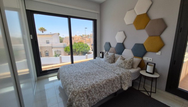 Resale - Detached Villa - Torrevieja