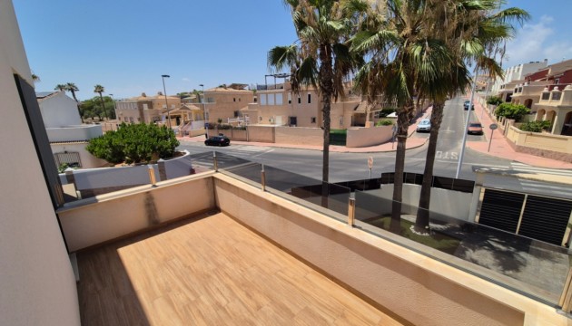 Resale - Detached Villa - Torrevieja