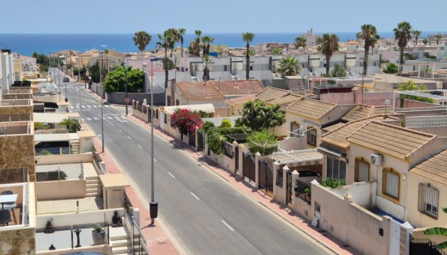 Resale - Detached Villa - Torrevieja