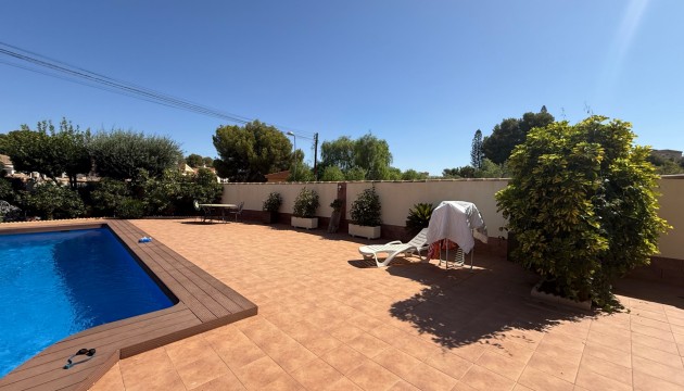 Reventa - Chalet Independiente - Torrevieja