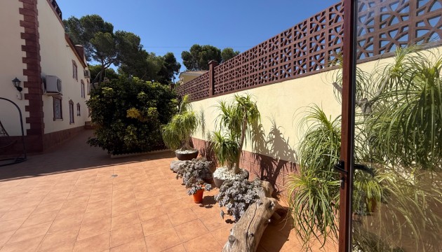 Reventa - Chalet Independiente - Torrevieja