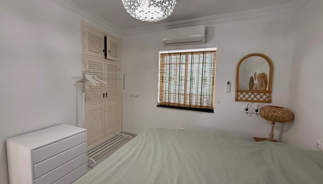 Odsprzedaż - Detached Villa - Torrevieja