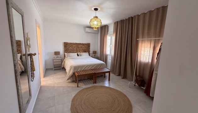 Odsprzedaż - Detached Villa - Torrevieja
