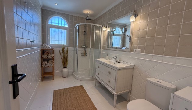 Odsprzedaż - Detached Villa - Torrevieja