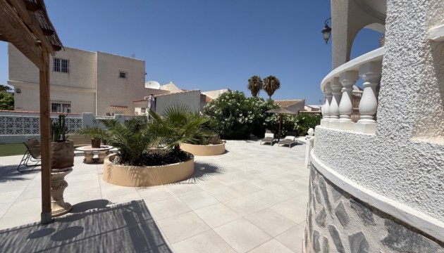 Odsprzedaż - Detached Villa - Torrevieja