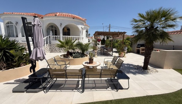 Odsprzedaż - Detached Villa - Torrevieja