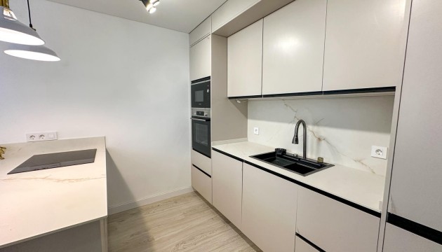 Odsprzedaż - Apartment - Torrevieja - El Acequión - Los Náufragos