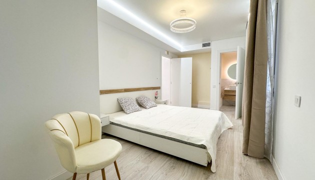 Odsprzedaż - Apartment - Torrevieja - El Acequión - Los Náufragos
