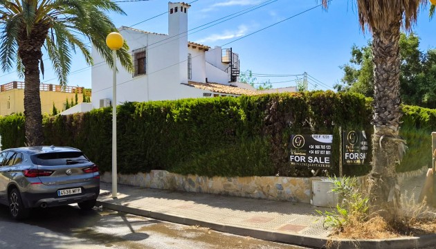 Odsprzedaż - Detached Villa - Orihuela Costa - Cabo Roig