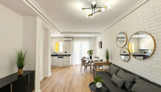 Odsprzedaż - Kamienica - Orihuela Costa - Cabo Roig