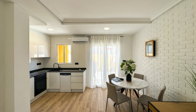 Odsprzedaż - Kamienica - Orihuela Costa - Cabo Roig