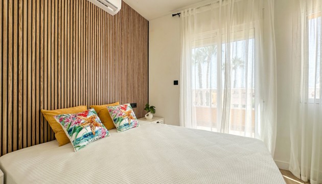 Odsprzedaż - Kamienica - Orihuela Costa - Cabo Roig