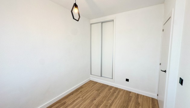 Odsprzedaż - Kamienica - Orihuela Costa - Cabo Roig