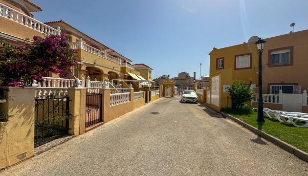 Odsprzedaż - Kamienica - Orihuela Costa - Cabo Roig