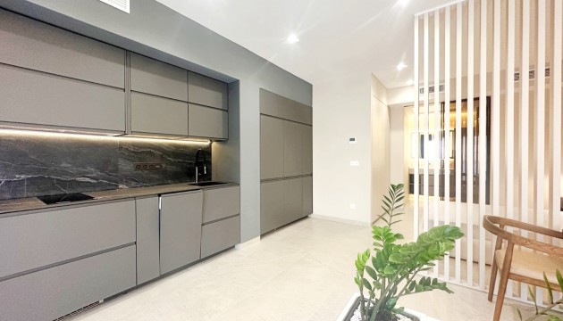 Resale - Apartament / Duplex - Torrevieja