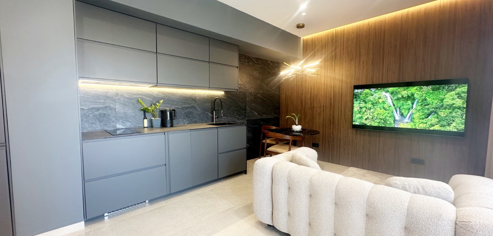 Apartment in Torrevieja - Image 2