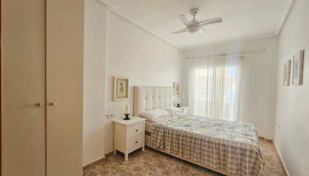 Odsprzedaż - Apartment - Orihuela Costa - Cabo Roig