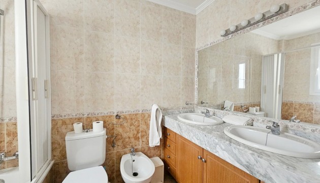 Odsprzedaż - Apartment - Orihuela Costa - Cabo Roig