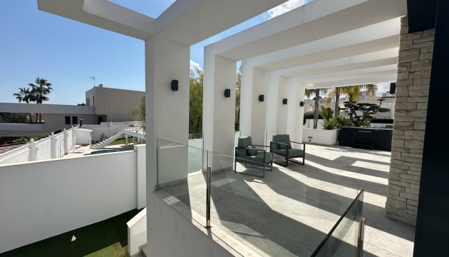 Videresalg - Detached Villa - Orihuela Costa - Villamartín
