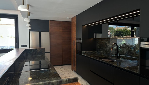 Videresalg - Detached Villa - Orihuela Costa - Villamartín