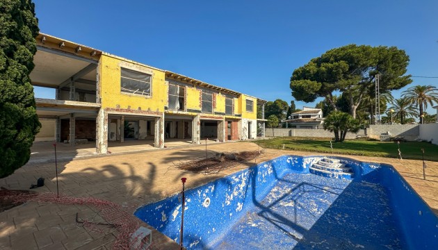 Odsprzedaż - Detached Villa - Orihuela Costa - Cabo Roig