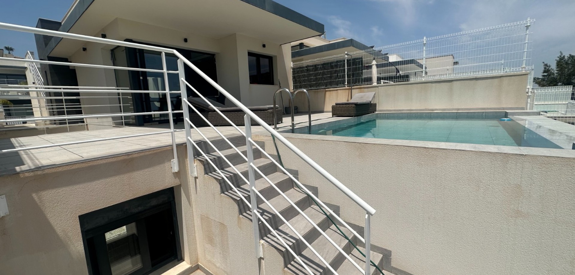 House in San Miguel de Salinas - Image 2