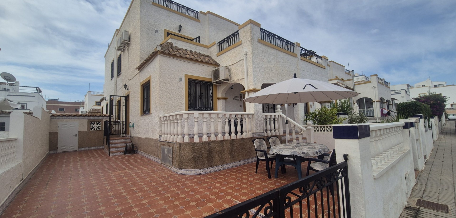 House in Residencia los Altos - Image 4
