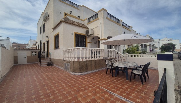 Videresalg - Semi Detached Villa - Orihuela Costa - Los Altos