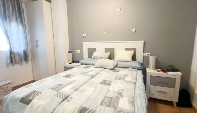 Resale - Bungalow - Torrevieja