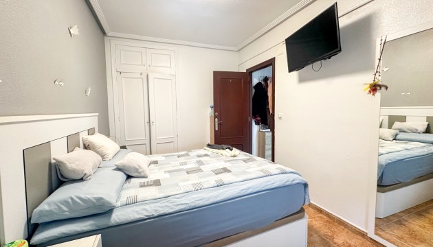 Resale - Bungalow - Torrevieja