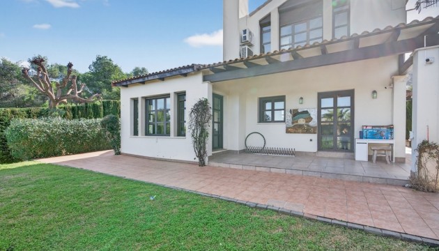 Videresalg - Detached Villa - Jávea